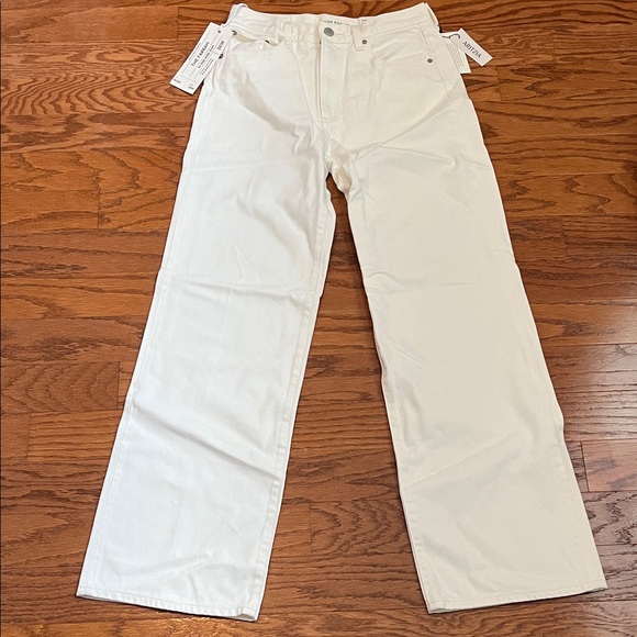 Aritzia Denim - ARITZIA WHITE DENIM JEANS